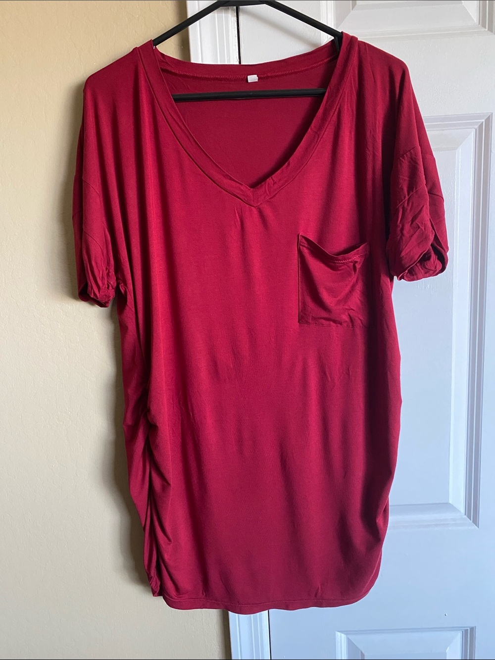 Women’s XL Maternity Ruched Side V-Neck Tee Berry Red